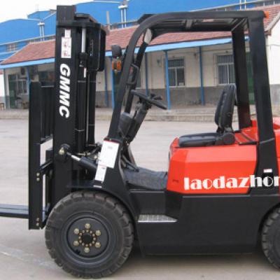 華標(biāo)社區(qū)3噸-12噸的柴油叉車出租