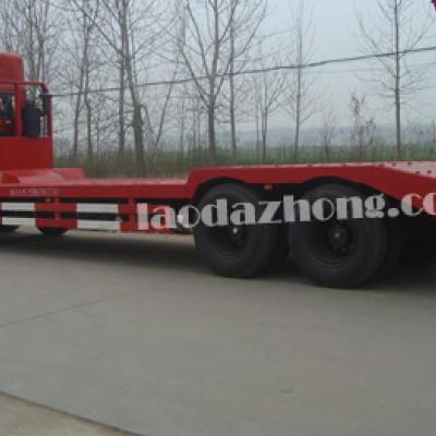 華標(biāo)社區(qū)7.6米-17.5米平板貨車出租